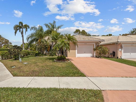 2nd image of 12826 Hampton Lakes Circle