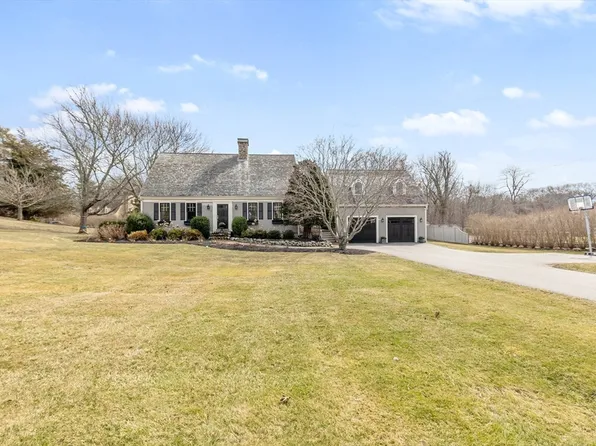 150 Pond St, Cohasset, MA 02025