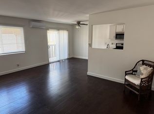 5323 Colodny Dr APT 214, Agoura Hills, CA 91301