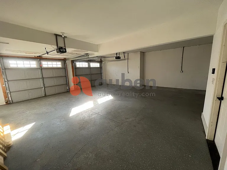 7302 Klingler Ln — Photo 21