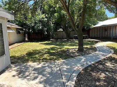 6825 N Locan Ave — Photo 3