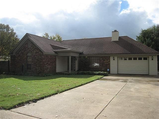 1st image of 3107 Lauren Dr