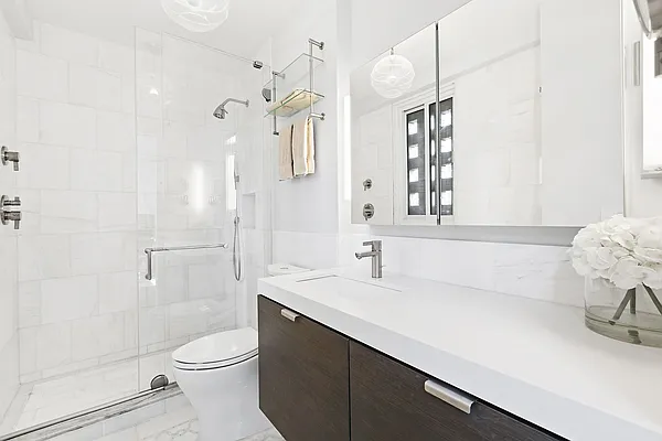 Sold by Compass | media 20