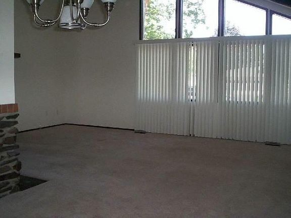 Living room, updated with new blinds (not shown here)