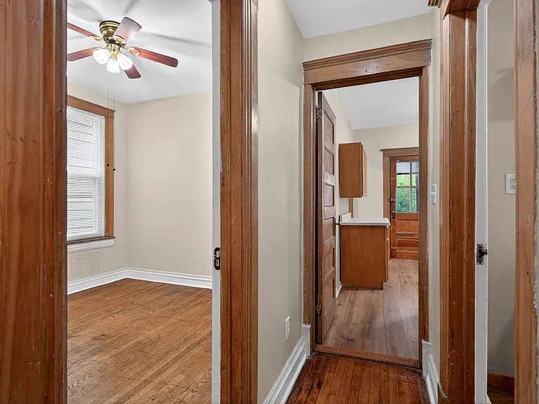 18 Boyd Ave — Photo 20