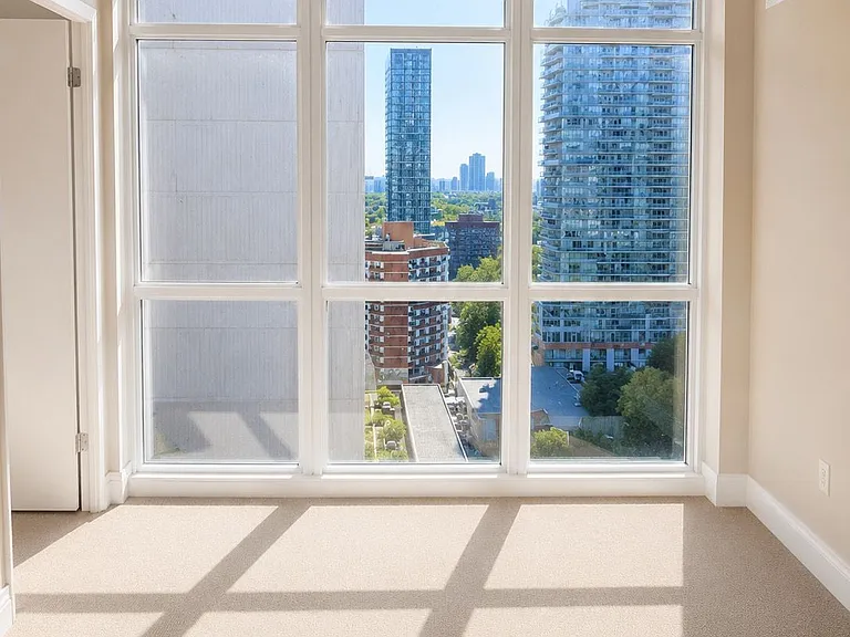 25 Carlton St #1902 — Photo 5