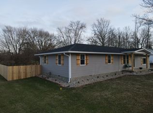 306 S Lincoln St, Westport, IN 47283