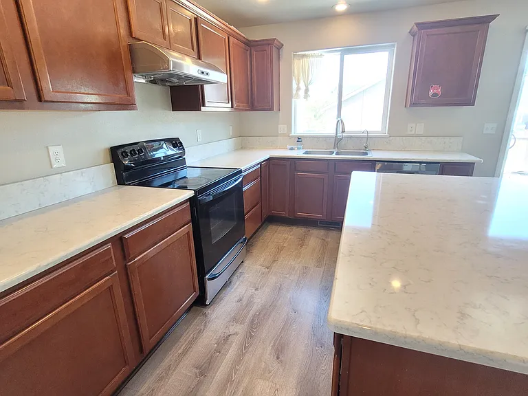 2556 E Copper Point — Photo 5