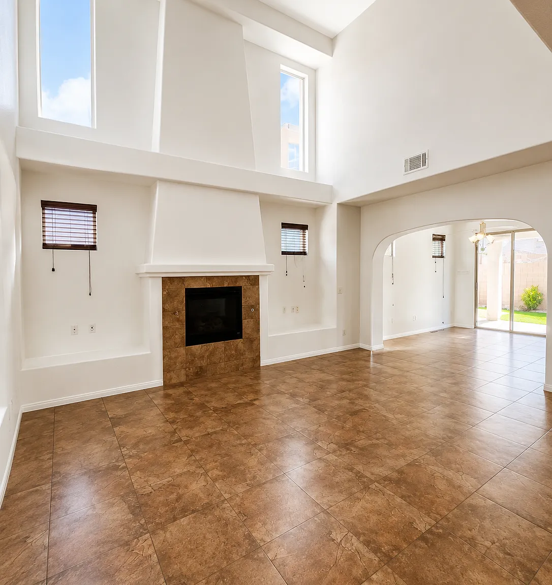 3 bed, 2533 sqft, $2,750 — Photo 2