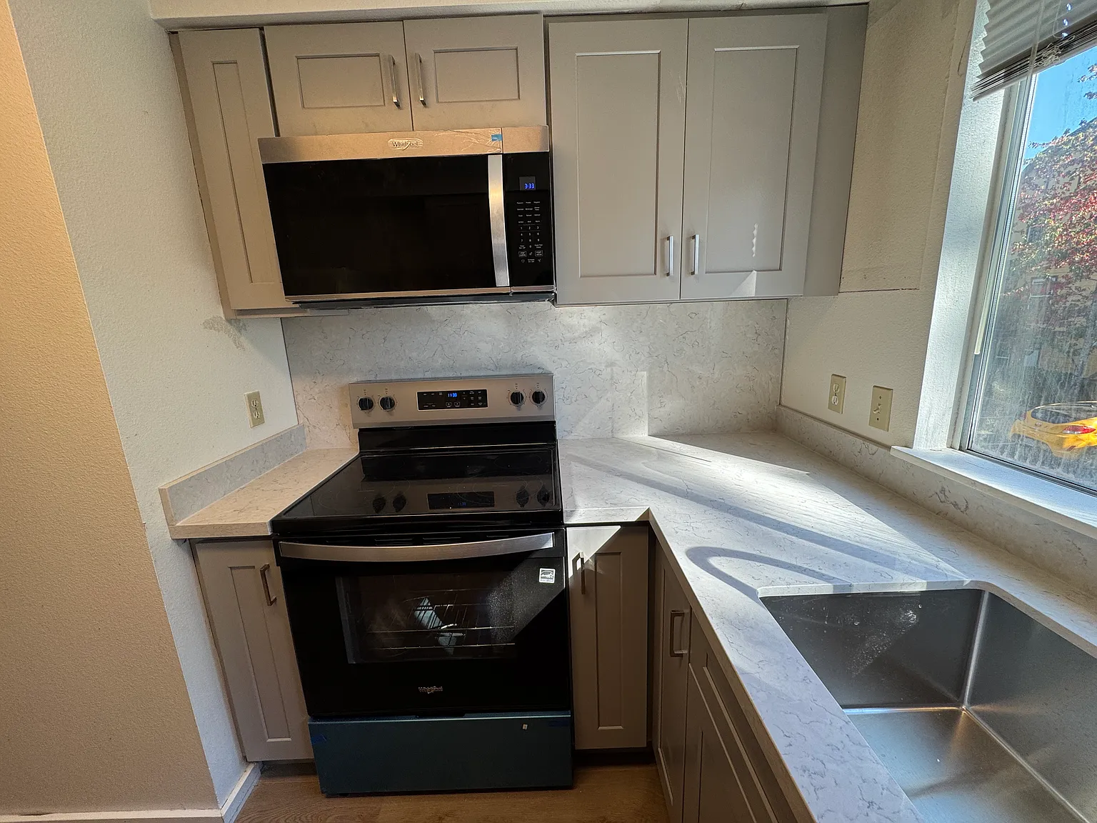 2 bed, 1000 sqft, $2,000 — Photo 3