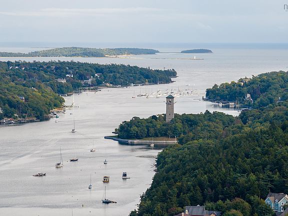 2nd image of 31 Armshore Dr