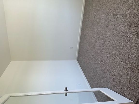 5th image of 10319 Morse Pl