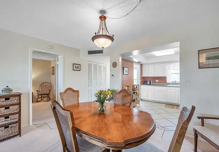 4725 Cove Cir #308 — Photo 5