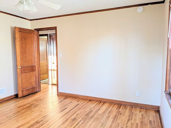 4th image of 1215 7th Ave SE #1215