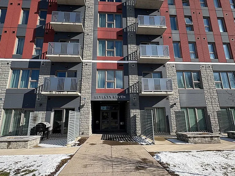 77 Leland St #417 — Photo 2