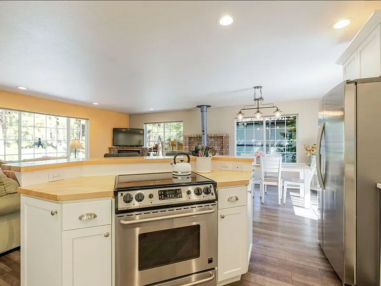 56443 Celestial Dr — Photo 13