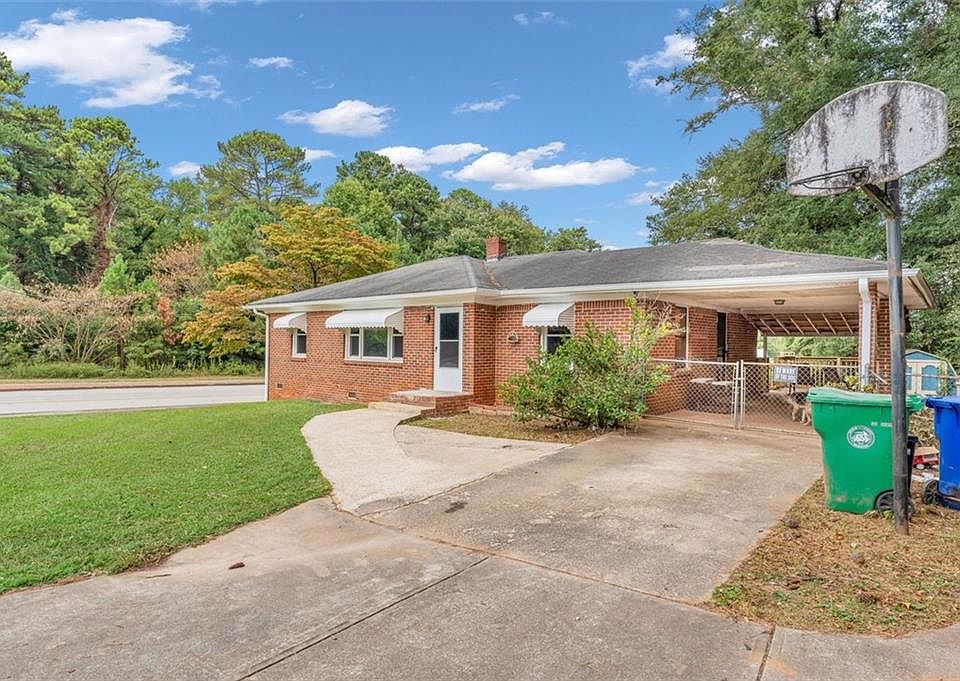 1st image of 3290 Fern Dr