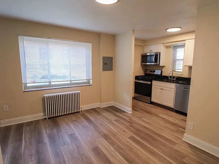 25 Lincoln Ave — Photo 5