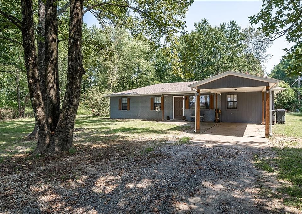 1st image of 806 Cypress Ln