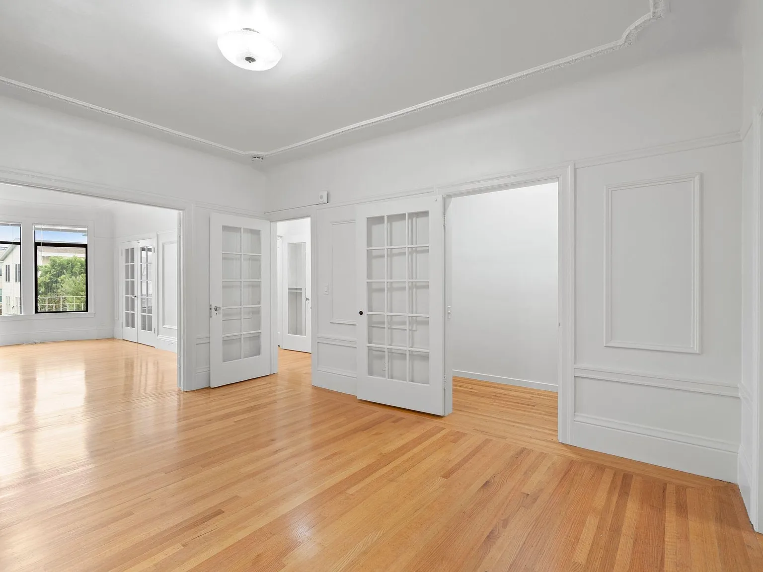 1 bed, 800 sqft, $5,195 — Photo 3
