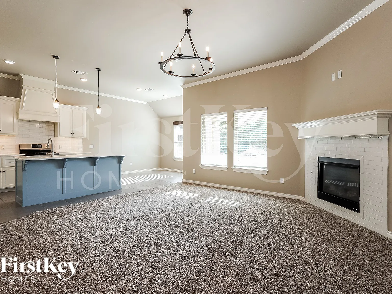3 bed, 2.0 bath, 1443 sqft, $1,960 — Photo 4