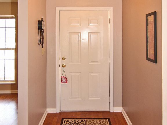 3rd image of 5322 Waterton Lakes Dr