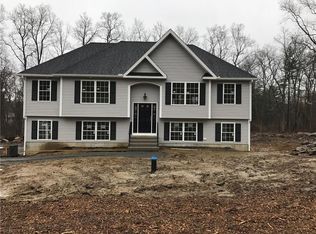 7 Red Ridge Rd, Danbury, CT 06813