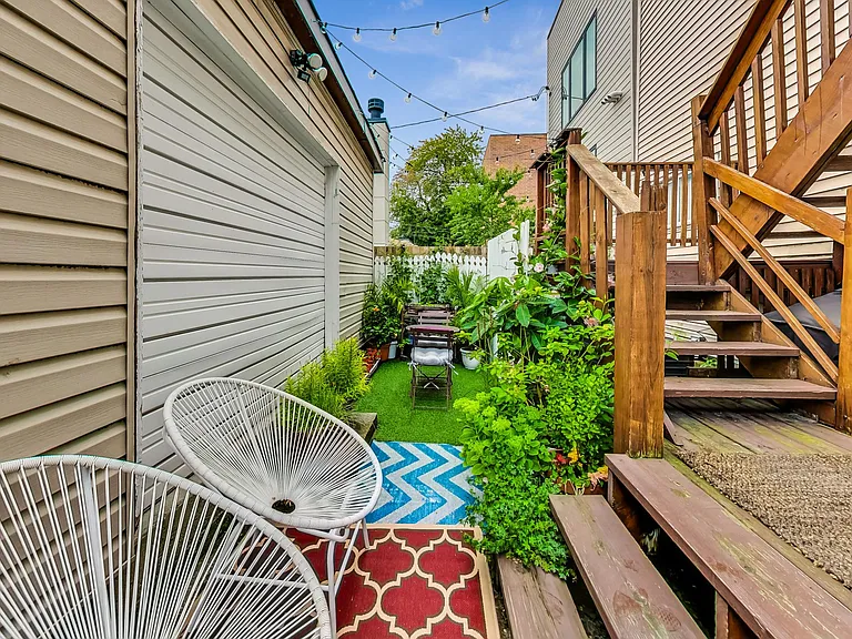 1818 W Superior St #2R — Photo 28