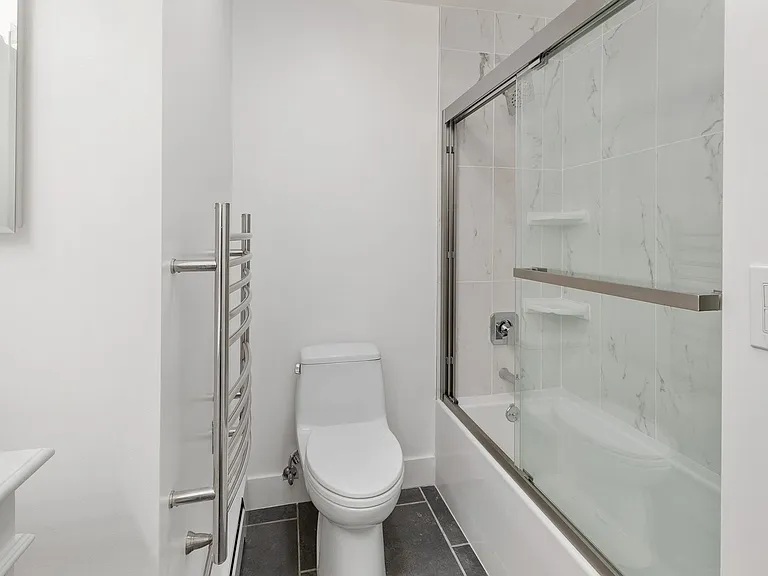 1555 Oak St #850R — Photo 15