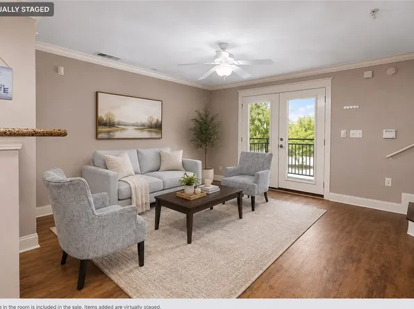 1725 Harvey Mitchell Pkwy S APT 224, College Station, TX 77840