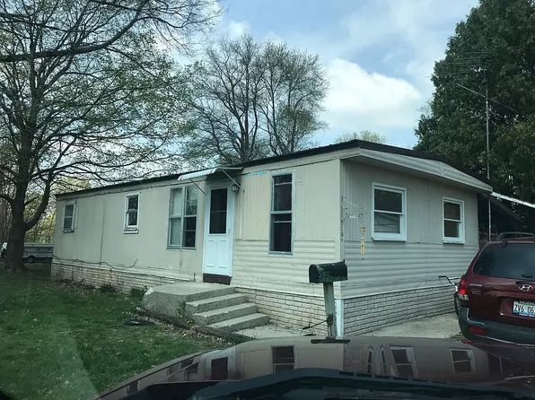 718 Jackson St, Prophetstown, IL 61277