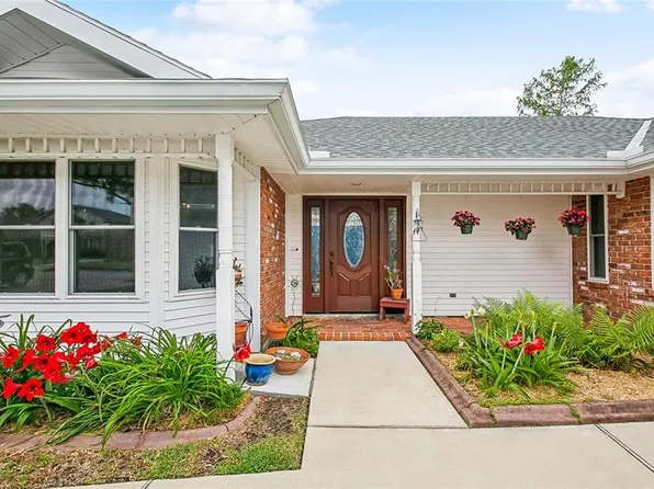 24 Melrose Dr, Destrehan, LA 70047
