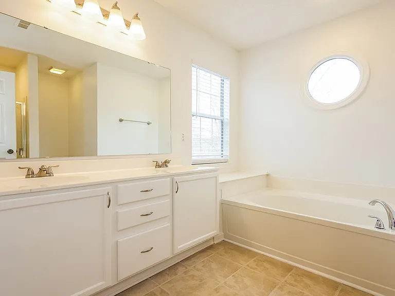 7023 Passeres Ct — Photo 11