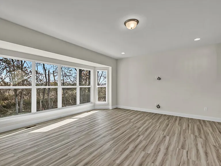 321 Juanita McKee Dr — Photo 34