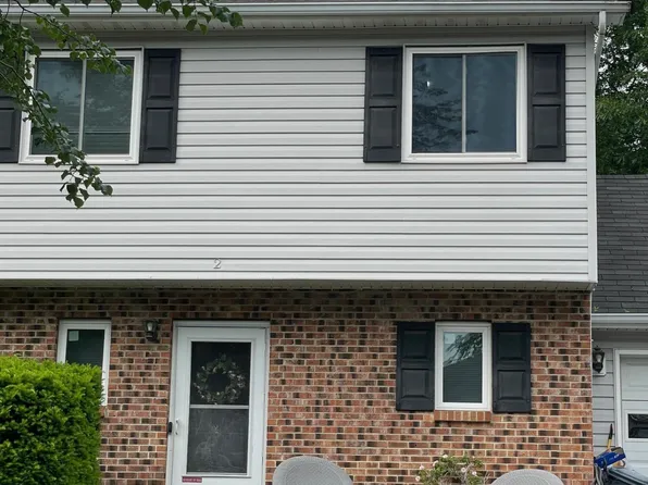 2 Elizabeth Court, Howell, NJ 07731