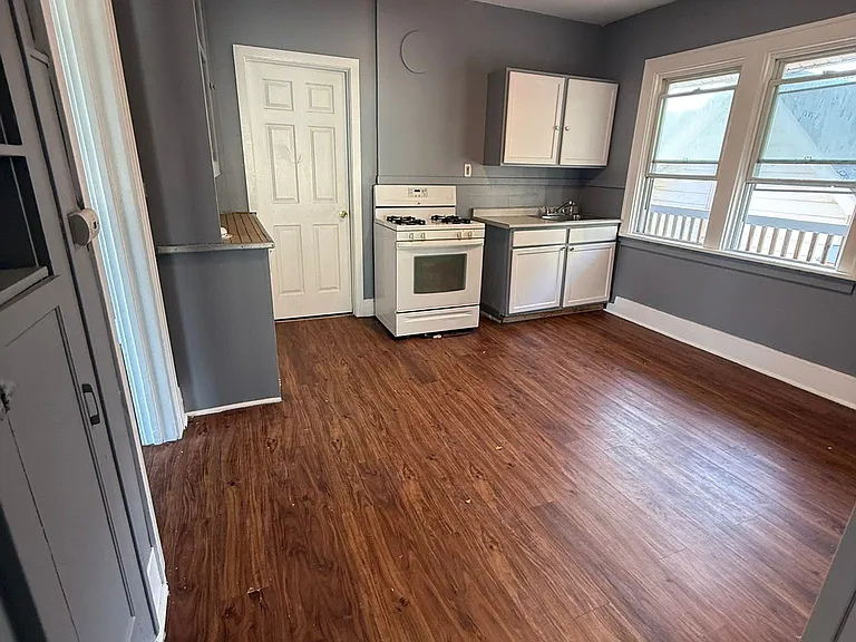 1231 Congress St #2R — Photo 1