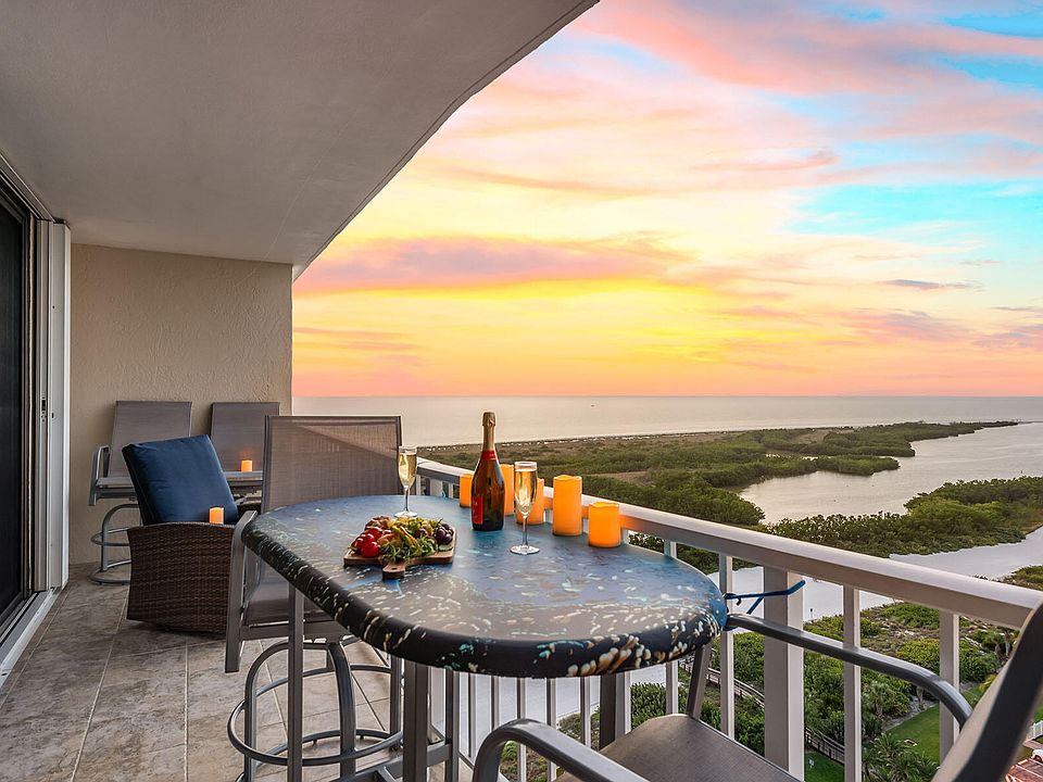 1st image of 320 Seaview Ct APT 1808