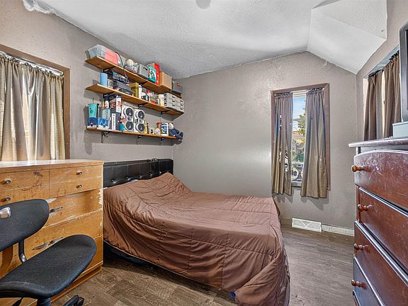 5th image of 531 N 8TH AVENUE