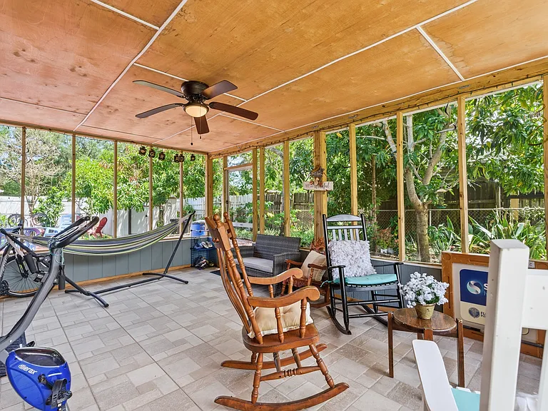 6403 Paddock Ave — Photo 15