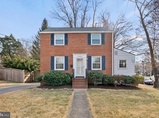 5420 N Carlin Springs Rd, Arlington, VA 22203