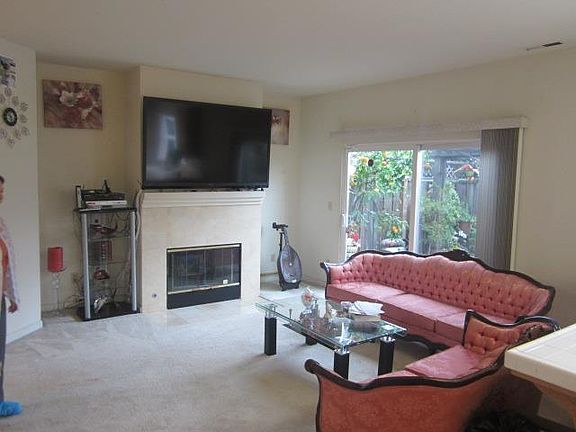 3rd image of 313 Boynton Ave