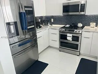 16699 Collins Ave #2507 — Photo 6