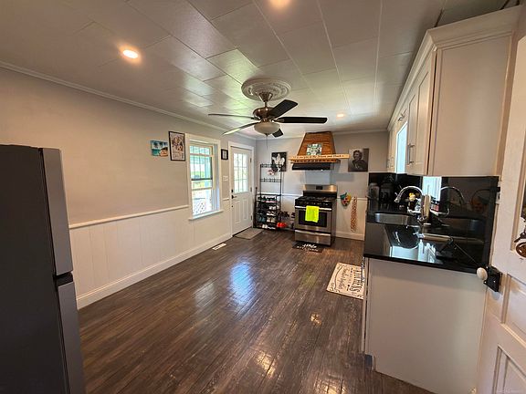 3rd image of 6474 E Sanilac Rd