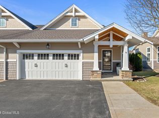 9 Abbey Rd, Delmar, NY 12054