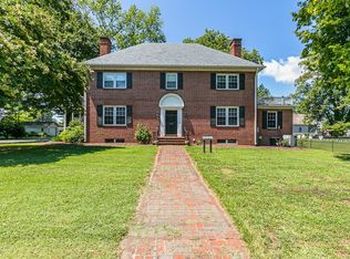 419 Water Ln, Tappahannock, VA 22560