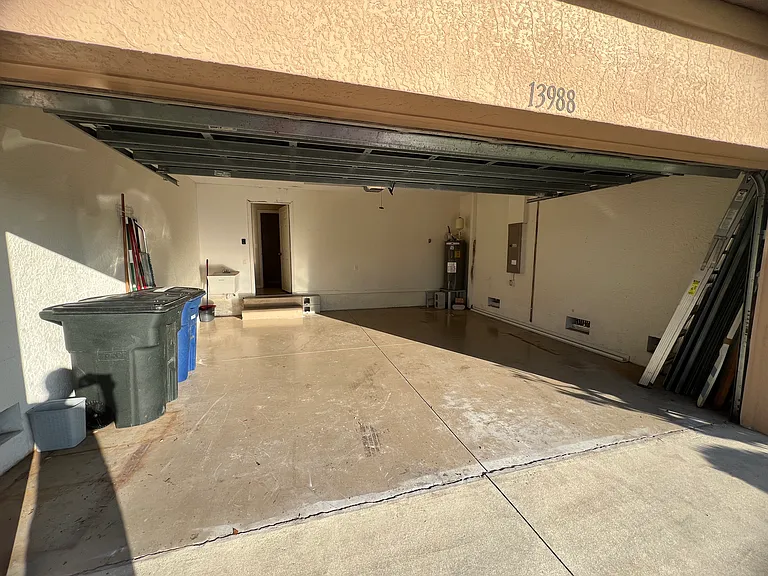 13988 Village Creek Dr — Photo 18
