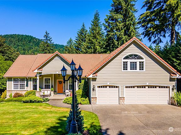 2nd image of 5623 McLane Creek Court SW