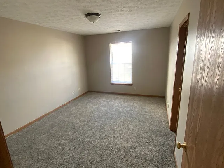 2383 Edison Dr — Photo 12
