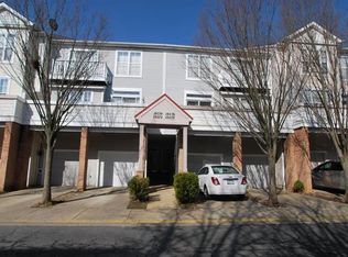 18074 Royal Bonnet Cir, Gaithersburg, MD 20886