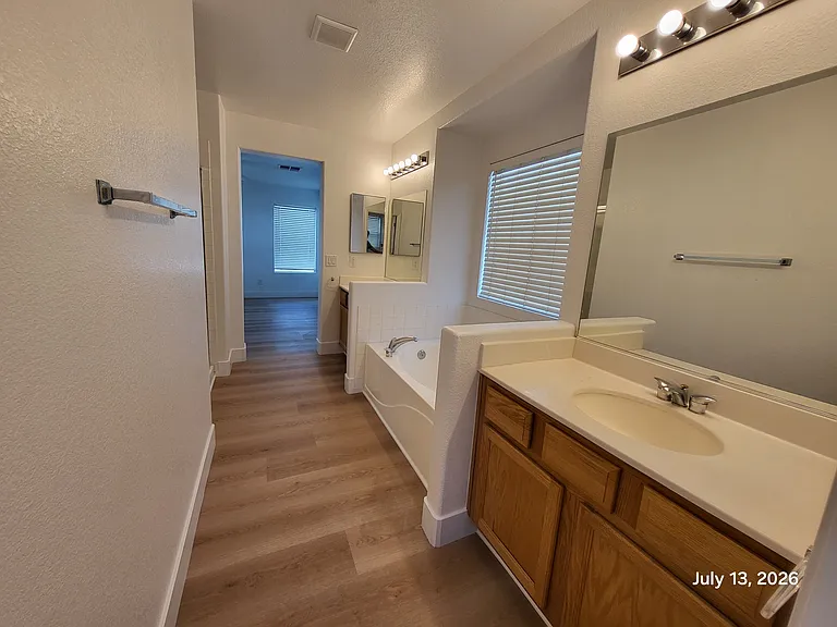 6142 Novelty St — Photo 17